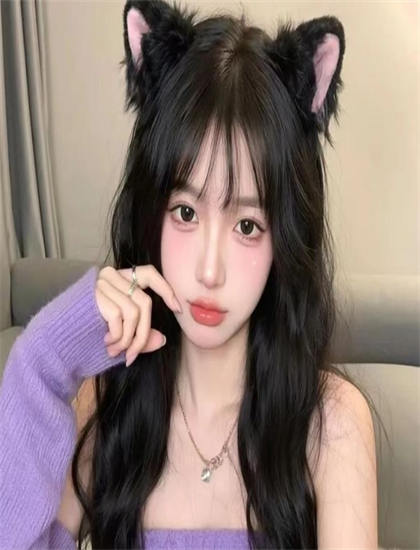 《未尽的对话》叙事手法解析：时间线安排与视角切换技巧探讨